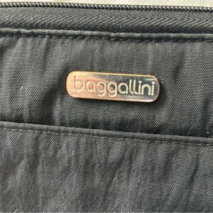 Baggallini Sleek Black Crossbody Bag